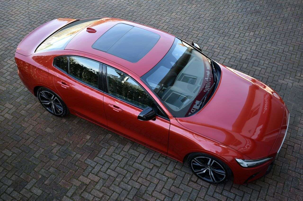 2019 VOLVO S60 2019 VOLVO S60