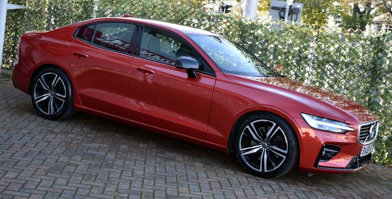 2019 VOLVO S60 2019 VOLVO S60