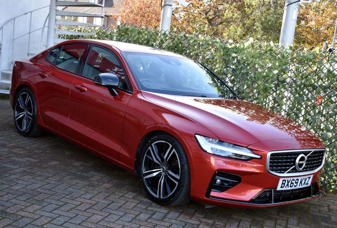2019 VOLVO S60 2019 VOLVO S60