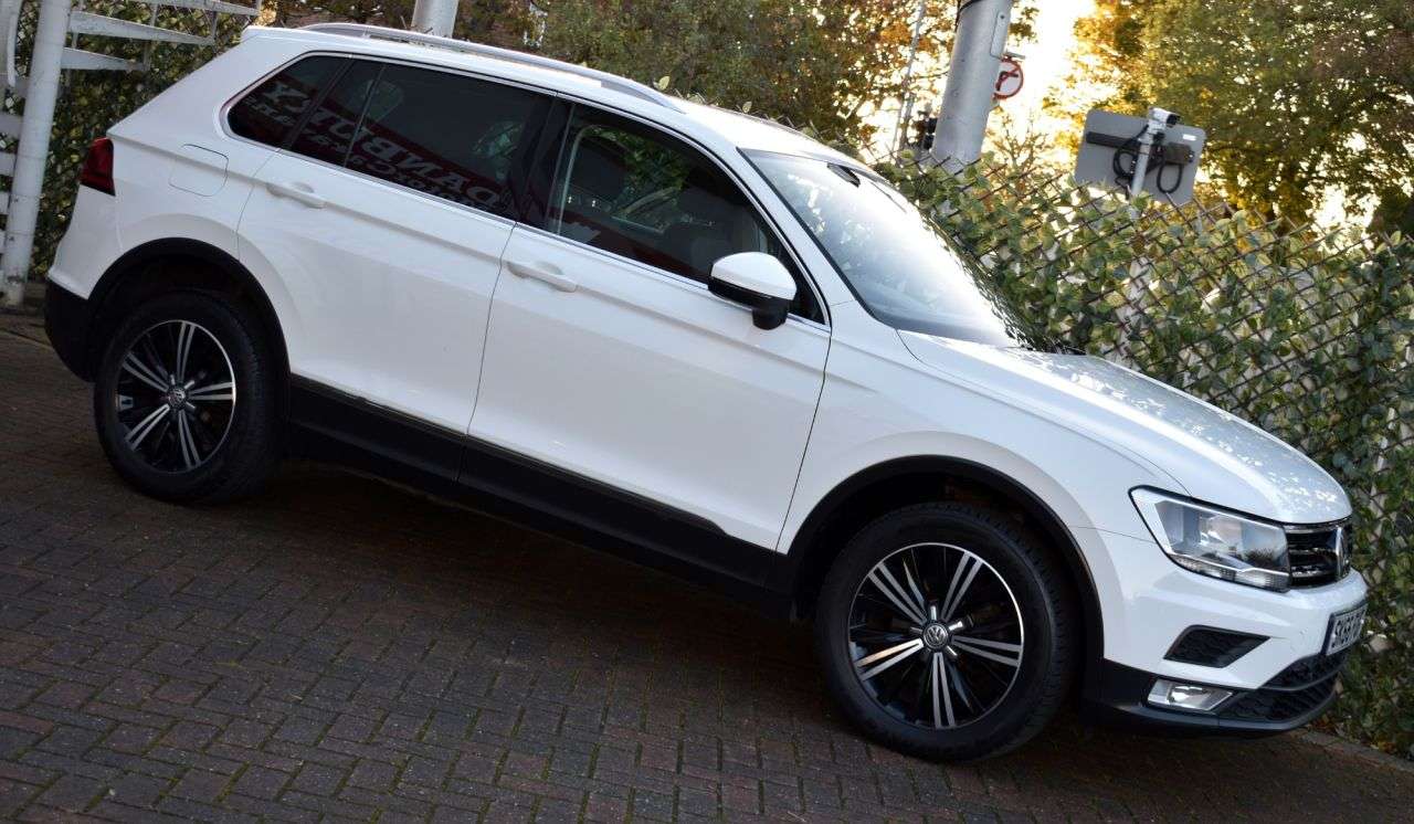 2016 VOLKSWAGEN TIGUAN 2016 VOLKSWAGEN TIGUAN