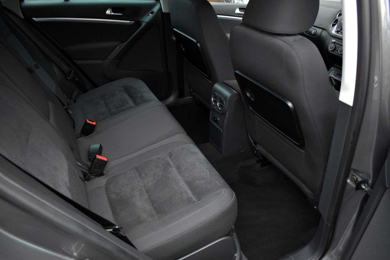 2015 VOLKSWAGEN TIGUAN 2015 VOLKSWAGEN TIGUAN