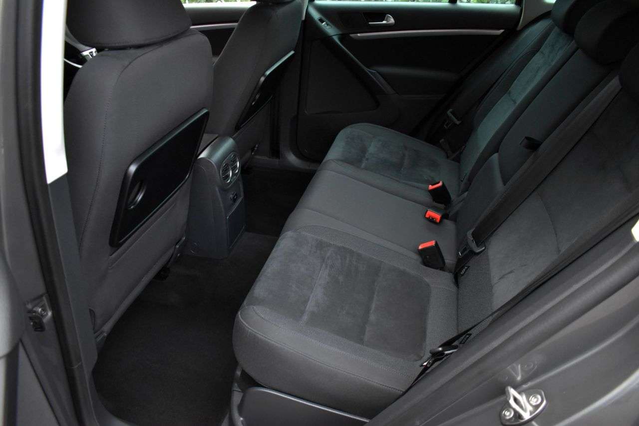 2015 VOLKSWAGEN TIGUAN 2015 VOLKSWAGEN TIGUAN