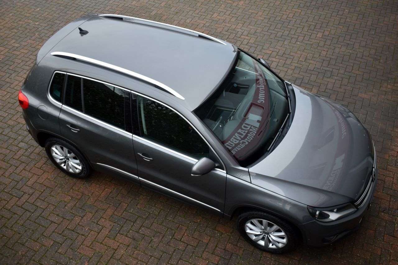 2015 VOLKSWAGEN TIGUAN 2015 VOLKSWAGEN TIGUAN