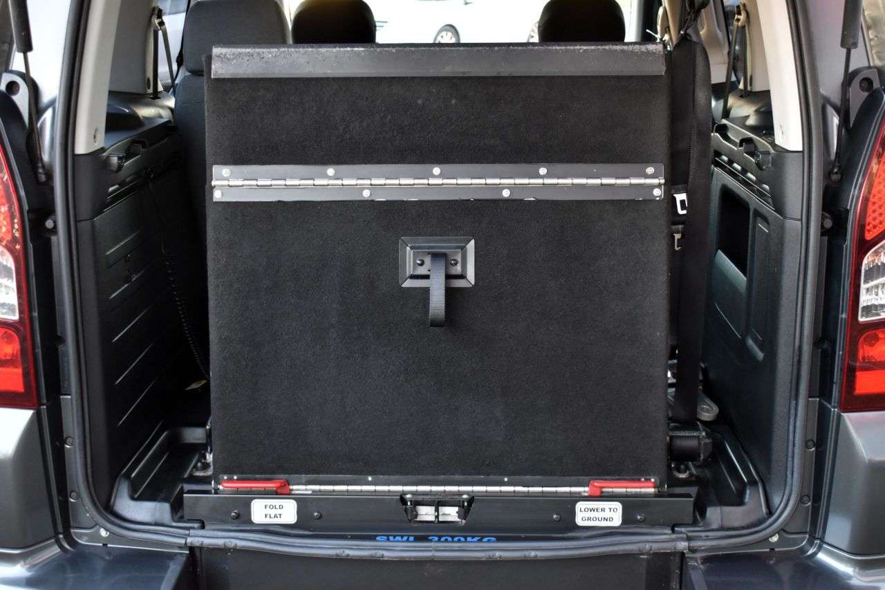 2015 PEUGEOT PARTNER TEPEE 2015 PEUGEOT PARTNER TEPEE