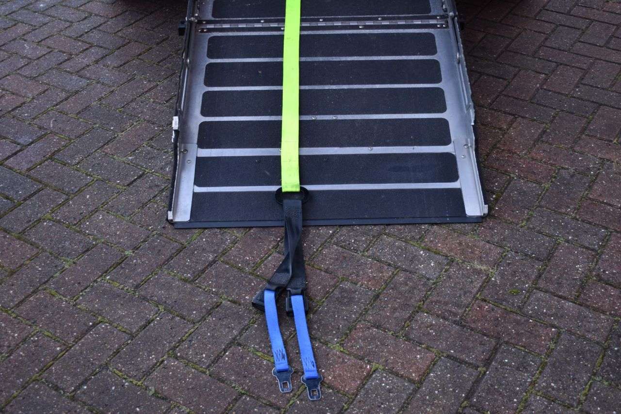 2015 PEUGEOT PARTNER TEPEE 2015 PEUGEOT PARTNER TEPEE