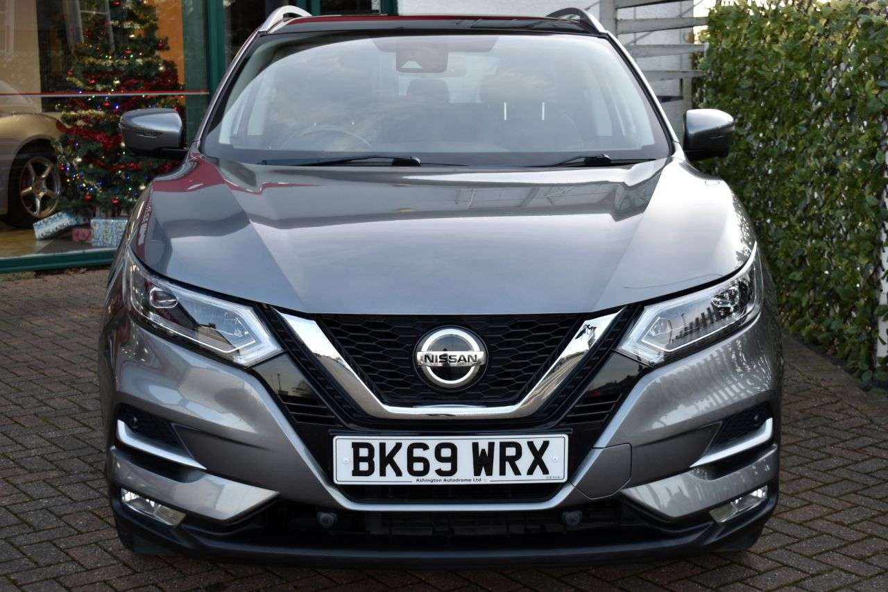 A 2019 NISSAN QASHQAI 1.3 DIG-T TEKNA 5 DOOR DCT 7-SPEED AUTO 158 BHP (EURO 6) High Specification A 2019 NISSAN QASHQAI 1.3 DIG-T TEKNA 5 DOOR DCT 7-SPEED AUTO 158 BHP (EURO 6) High Specification