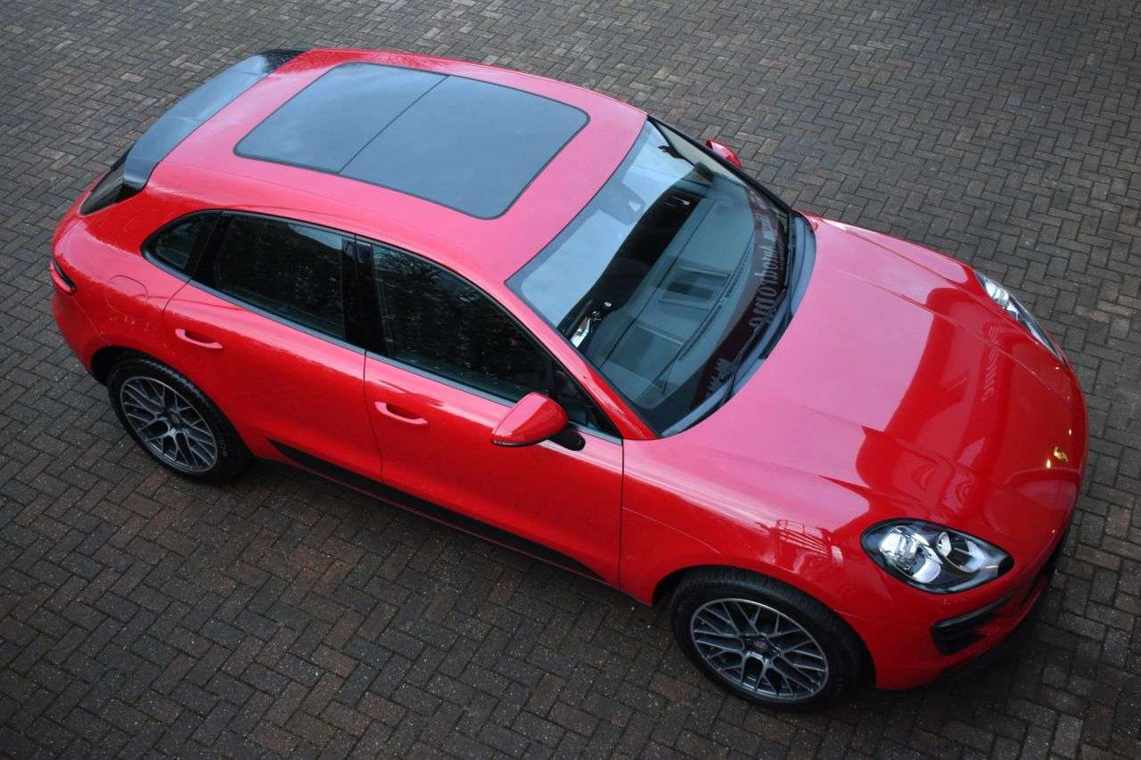 2018 PORSCHE MACAN 2018 PORSCHE MACAN