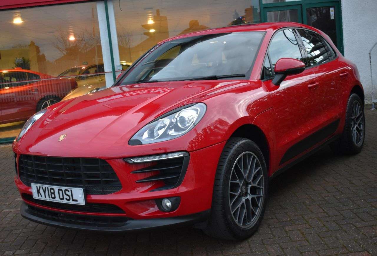 2018 PORSCHE MACAN 2018 PORSCHE MACAN