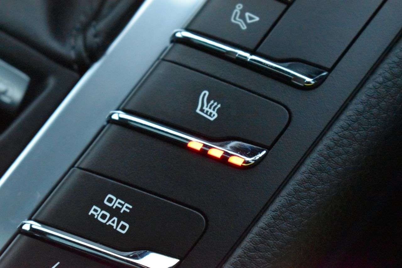 2018 PORSCHE MACAN 2018 PORSCHE MACAN