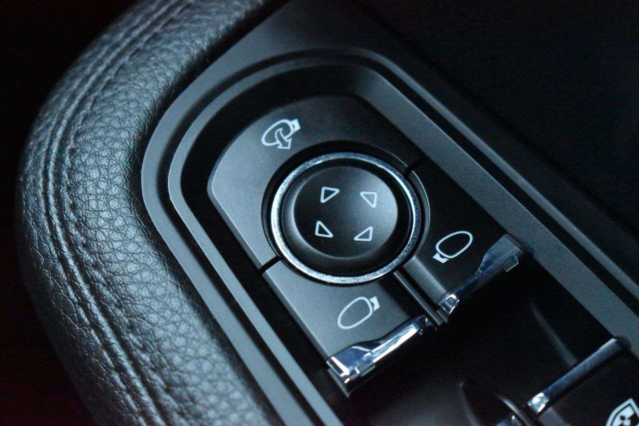 2018 PORSCHE MACAN 2018 PORSCHE MACAN