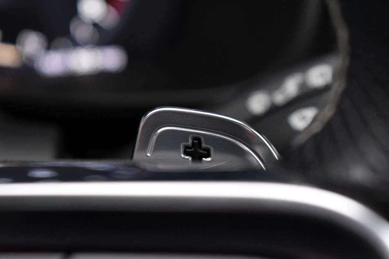 2020 VOLVO XC40 2020 VOLVO XC40