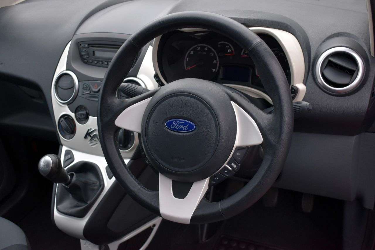 2013 FORD KA 2013 FORD KA