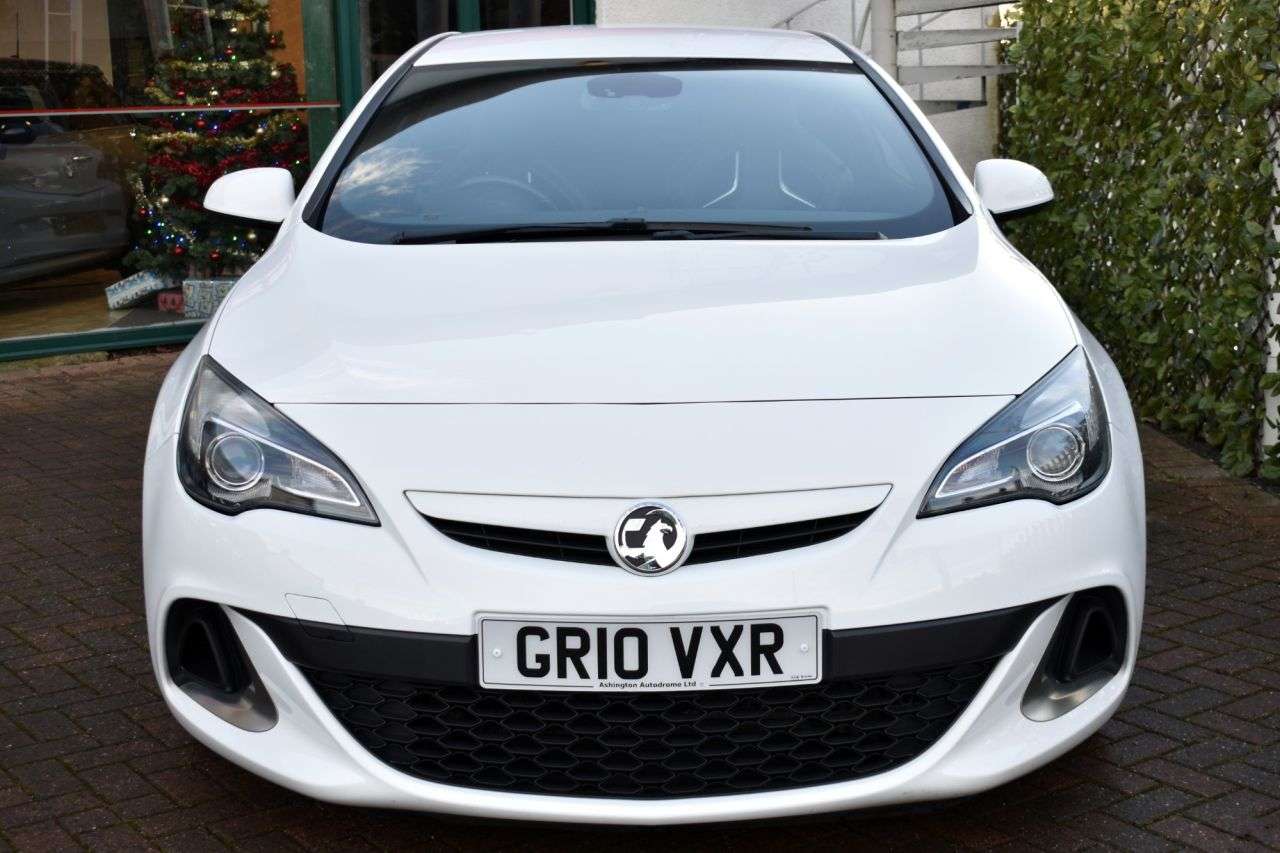A 2016 VAUXHALL ASTRA GTC 2.0T VXR COUPE 3 DOOR 6-SPEED (276 BHP) Xenon / Heated Seats / Cruise A 2016 VAUXHALL ASTRA GTC 2.0T VXR COUPE 3 DOOR 6-SPEED (276 BHP) Xenon / Heated Seats / Cruise