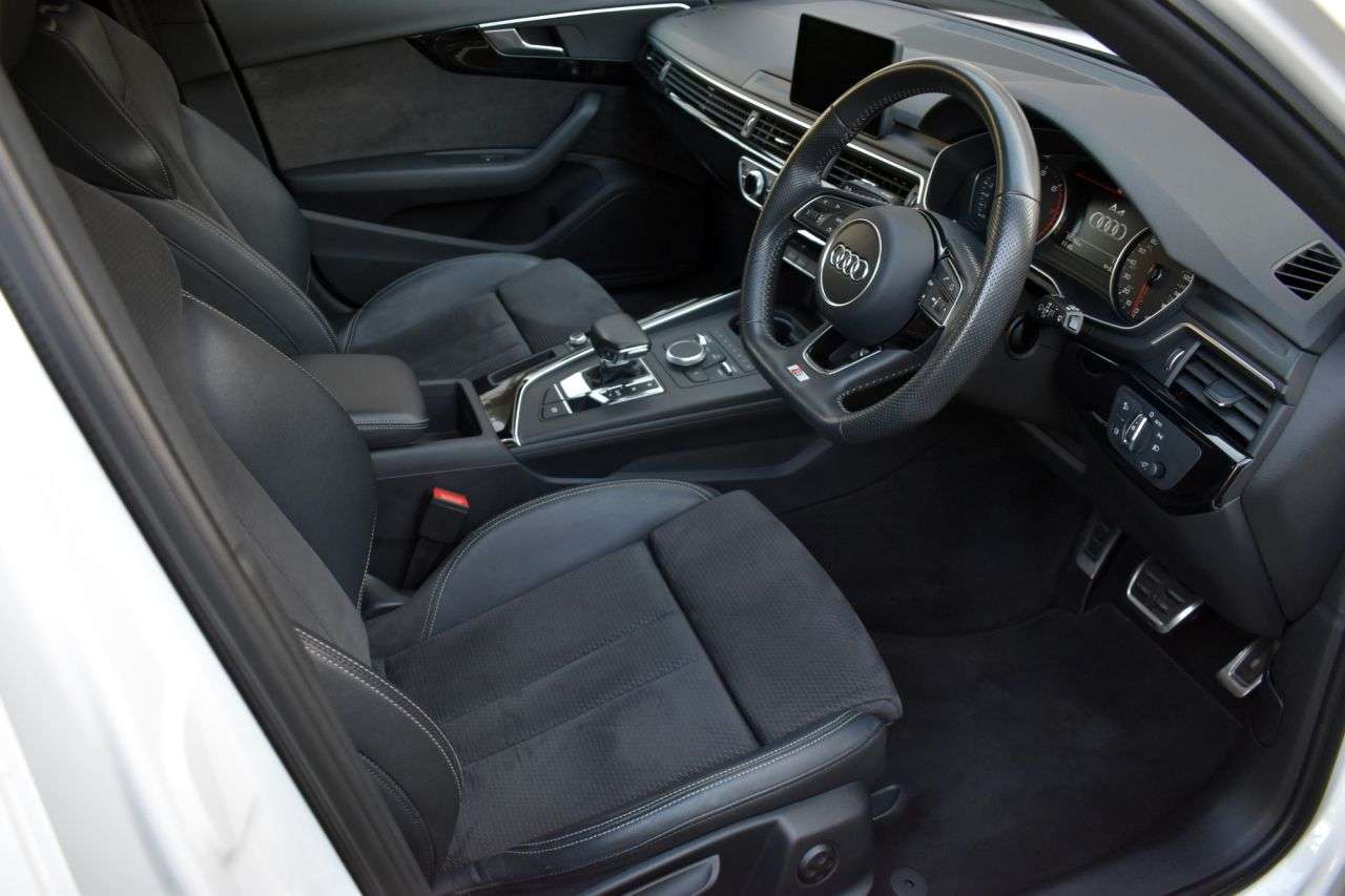 2018 AUDI A4 AVANT 2018 AUDI A4 AVANT