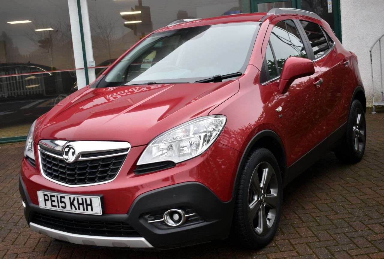 A 2015 VAUXHALL MOKKA 1.7CDTi SE 5 DOOR 6-SPEED 4WD 128 BHP Park Assist / DAB / Cruise A 2015 VAUXHALL MOKKA 1.7CDTi SE 5 DOOR 6-SPEED 4WD 128 BHP Park Assist / DAB / Cruise
