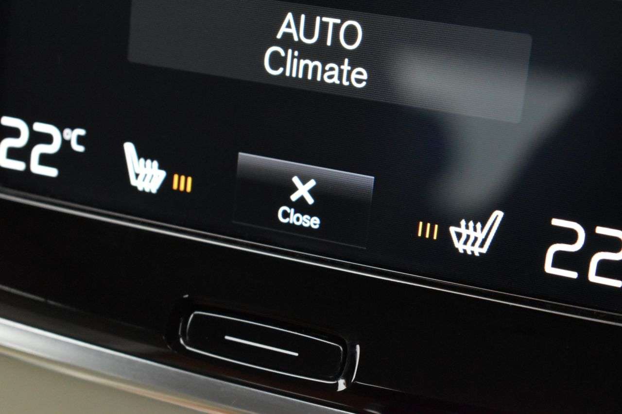 2018 VOLVO S90 2018 VOLVO S90