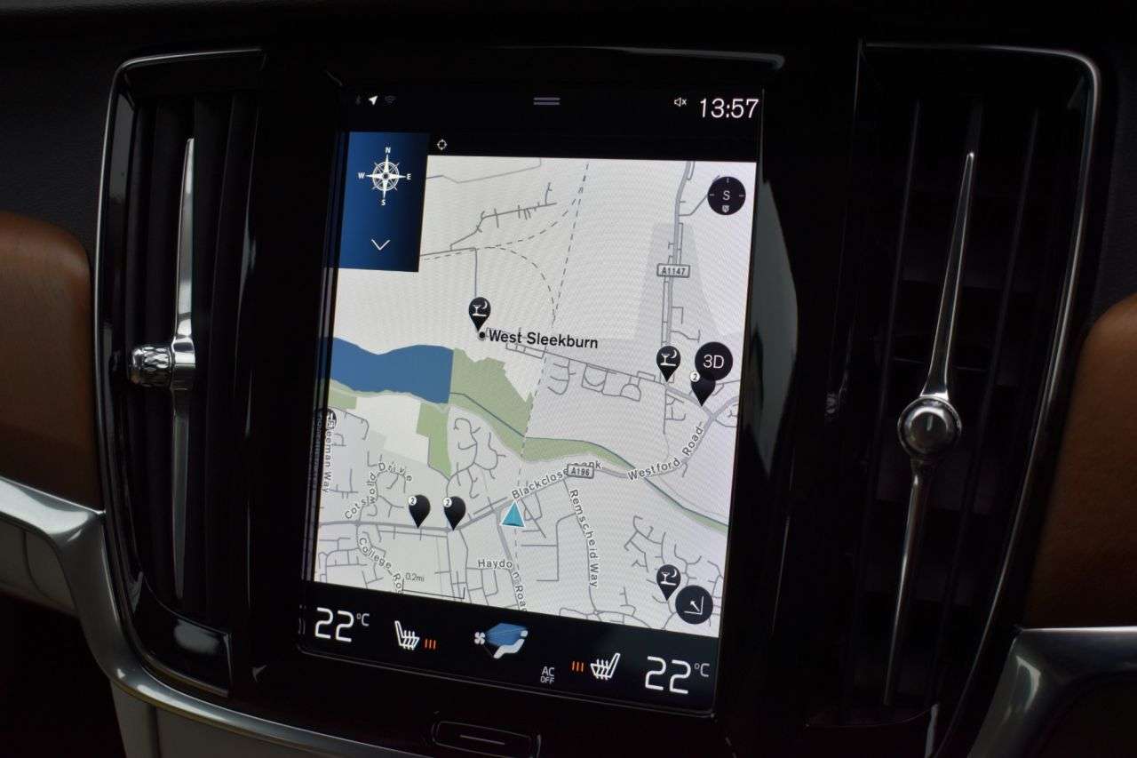 2018 VOLVO S90 2018 VOLVO S90