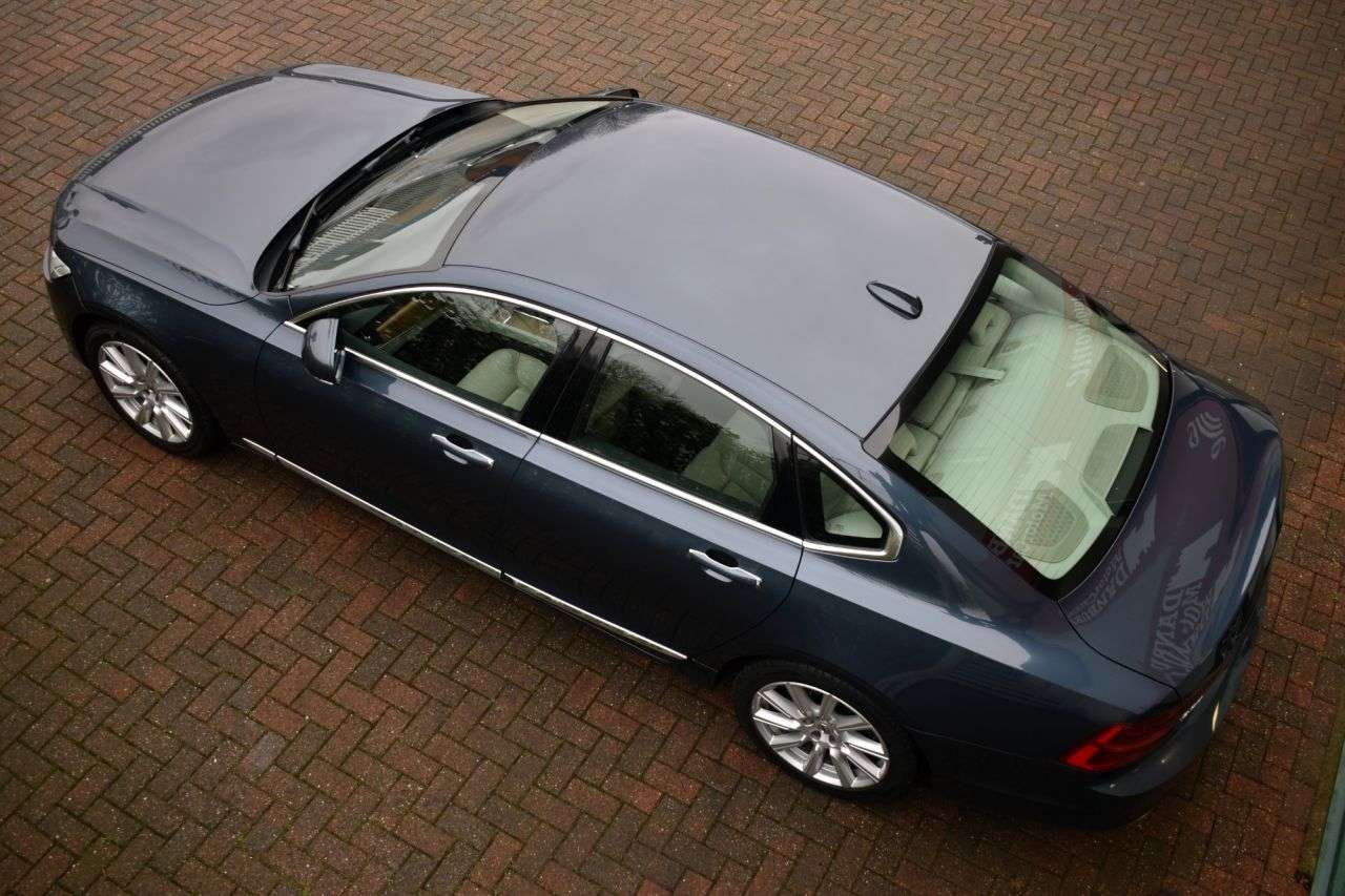 2018 VOLVO S90 2018 VOLVO S90