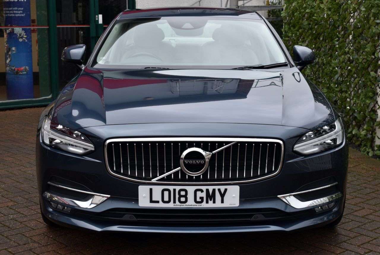 A 2018 VOLVO S90 2.0 D4 INSCRIPTION SALOON AUTO 187 BHP (EURO 6) Navigation / Camera / Tow B A 2018 VOLVO S90 2.0 D4 INSCRIPTION SALOON AUTO 187 BHP (EURO 6) Navigation / Camera / Tow B
