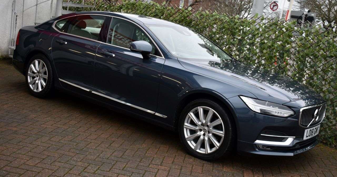2018 VOLVO S90 2018 VOLVO S90