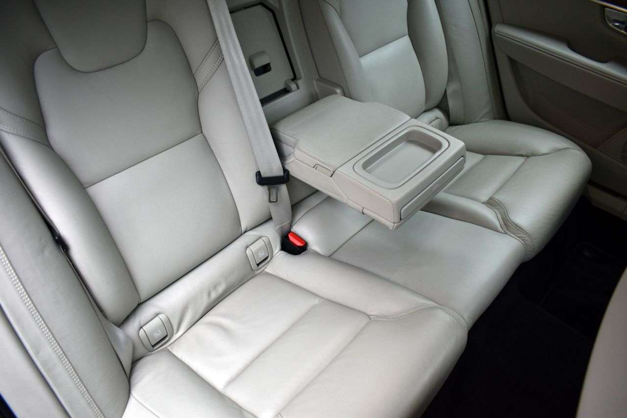 2018 VOLVO S90 2018 VOLVO S90