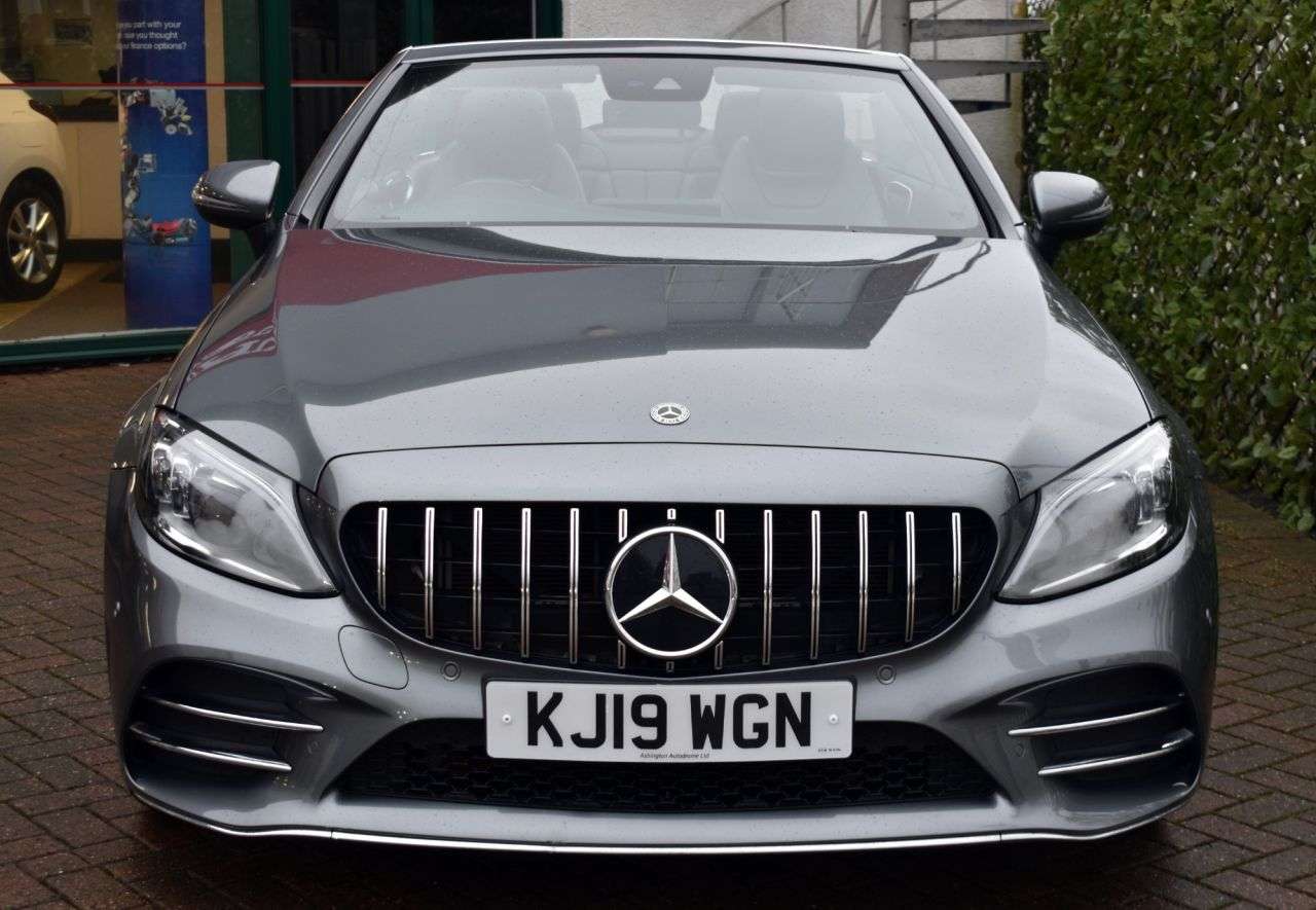 A 2019 MERCEDES-BENZ C-CLASS C300d AMG-LINE PREMIUM CABRIOLET 9G-TRONIC AUTO 242 BHP (EURO 6) Airscarf / A 2019 MERCEDES-BENZ C-CLASS C300d AMG-LINE PREMIUM CABRIOLET 9G-TRONIC AUTO 242 BHP (EURO 6) Airscarf /