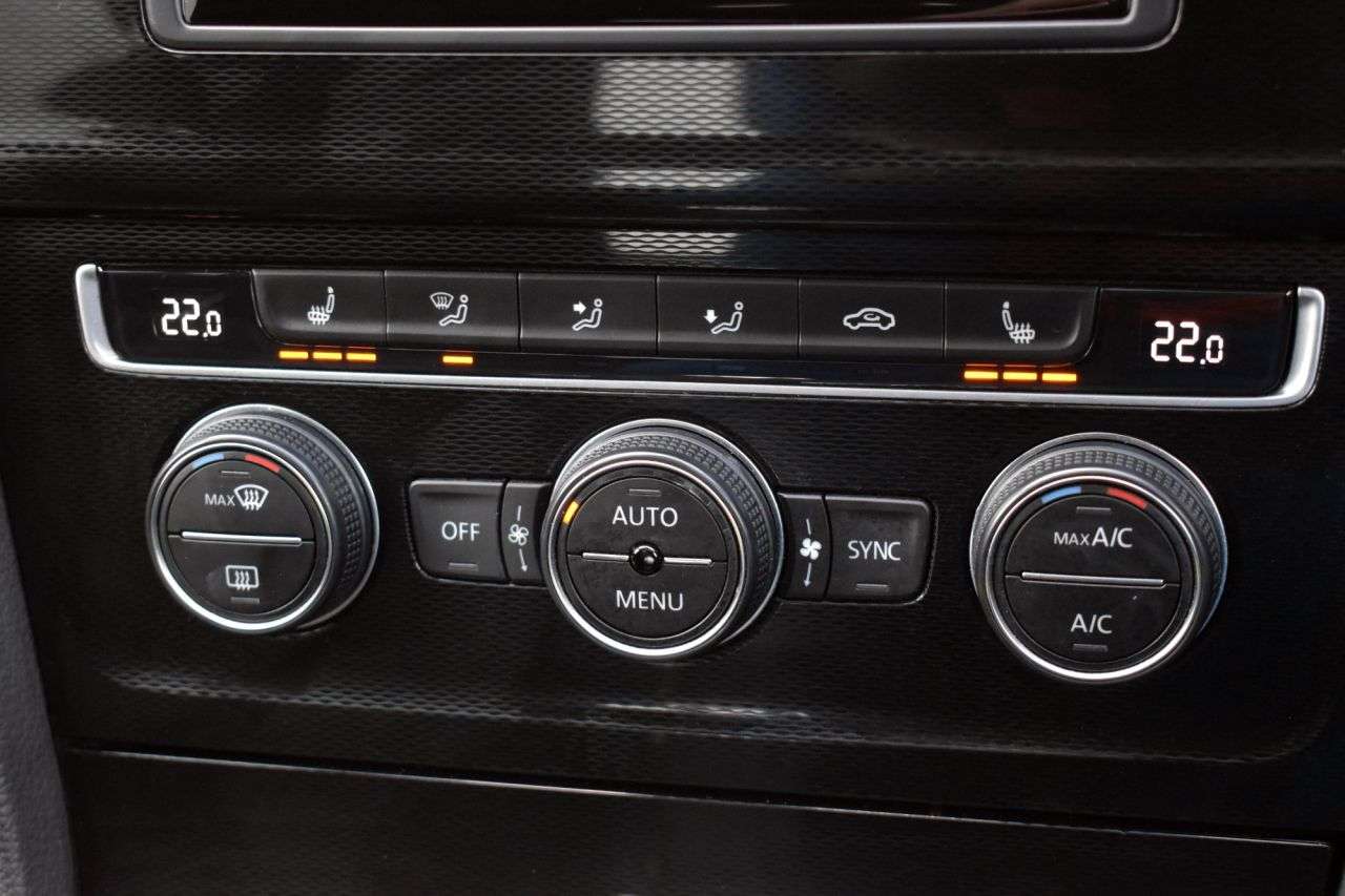 2017 VOLKSWAGEN GOLF 2017 VOLKSWAGEN GOLF