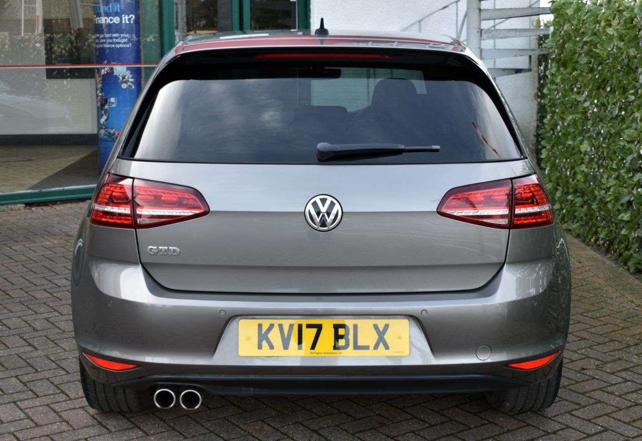 2017 VOLKSWAGEN GOLF 2017 VOLKSWAGEN GOLF