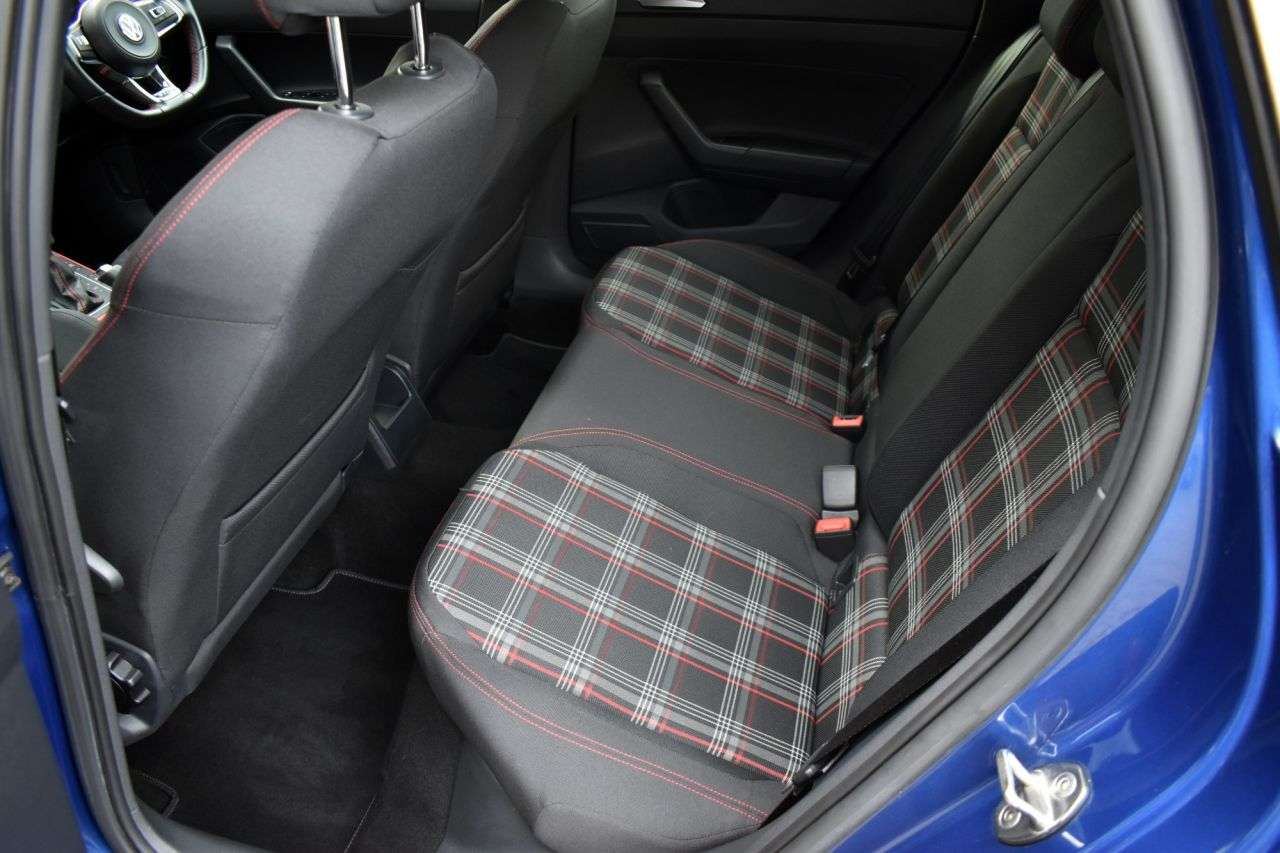 2019 VOLKSWAGEN POLO 2019 VOLKSWAGEN POLO