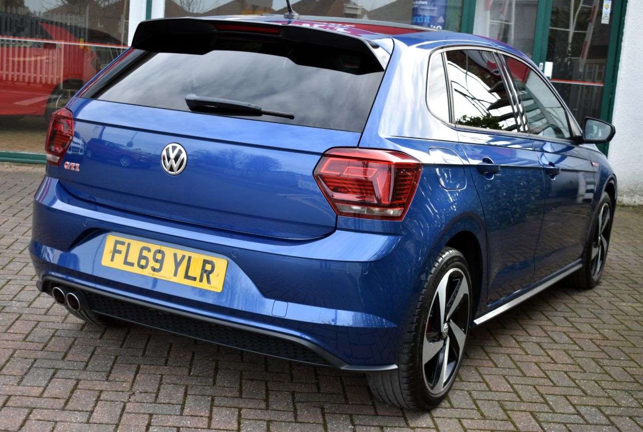 2019 VOLKSWAGEN POLO 2019 VOLKSWAGEN POLO