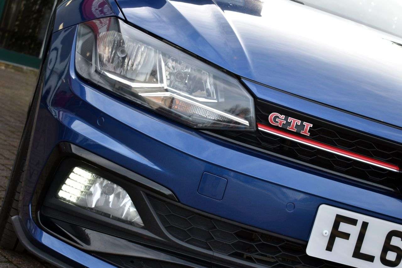 2019 VOLKSWAGEN POLO 2019 VOLKSWAGEN POLO