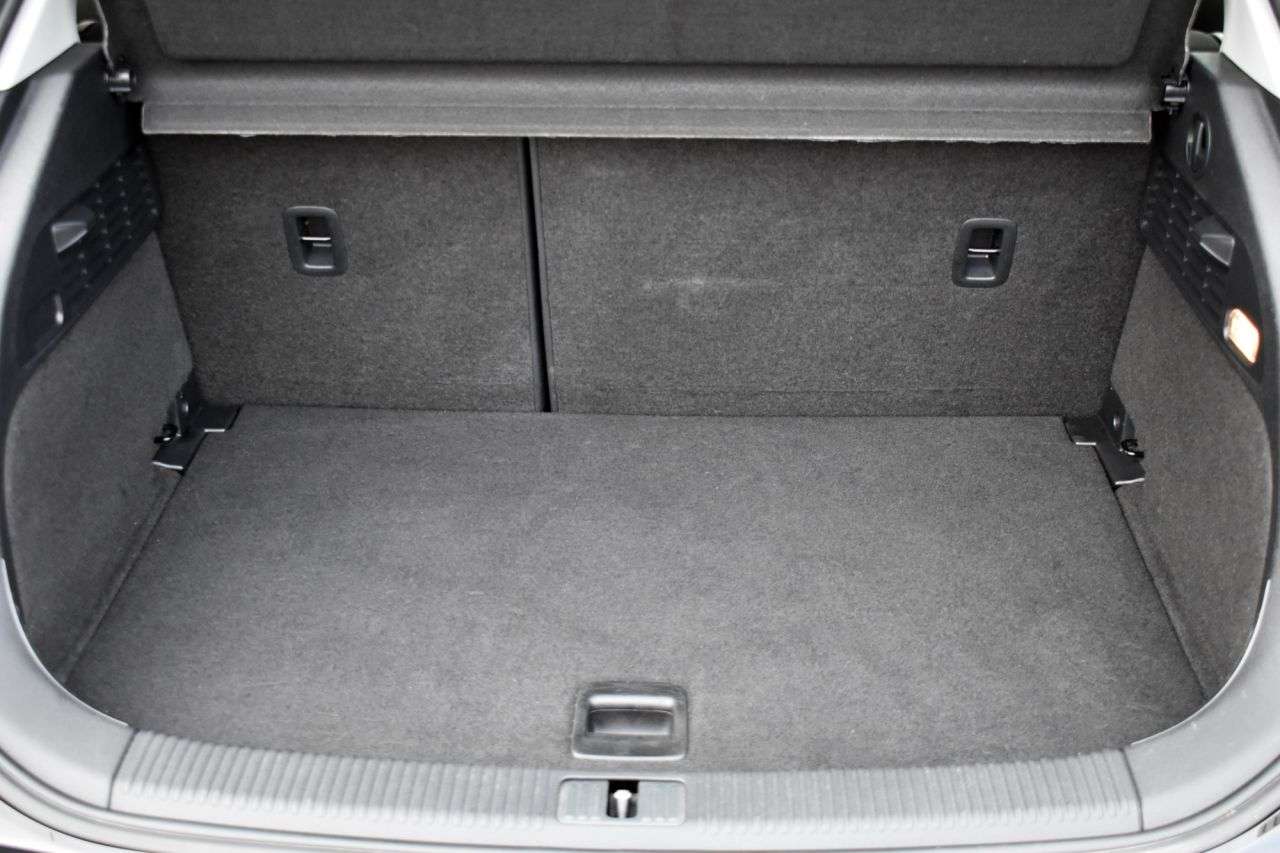 2016 AUDI A1 2016 AUDI A1