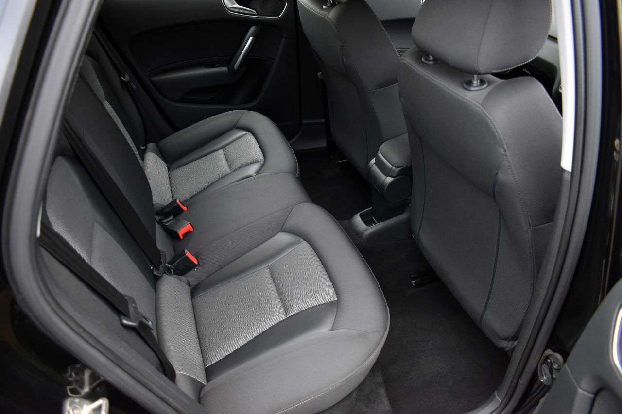 2016 AUDI A1 2016 AUDI A1