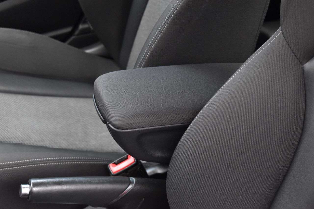 2016 AUDI A1 2016 AUDI A1