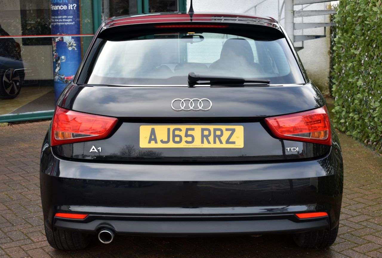 2016 AUDI A1 2016 AUDI A1