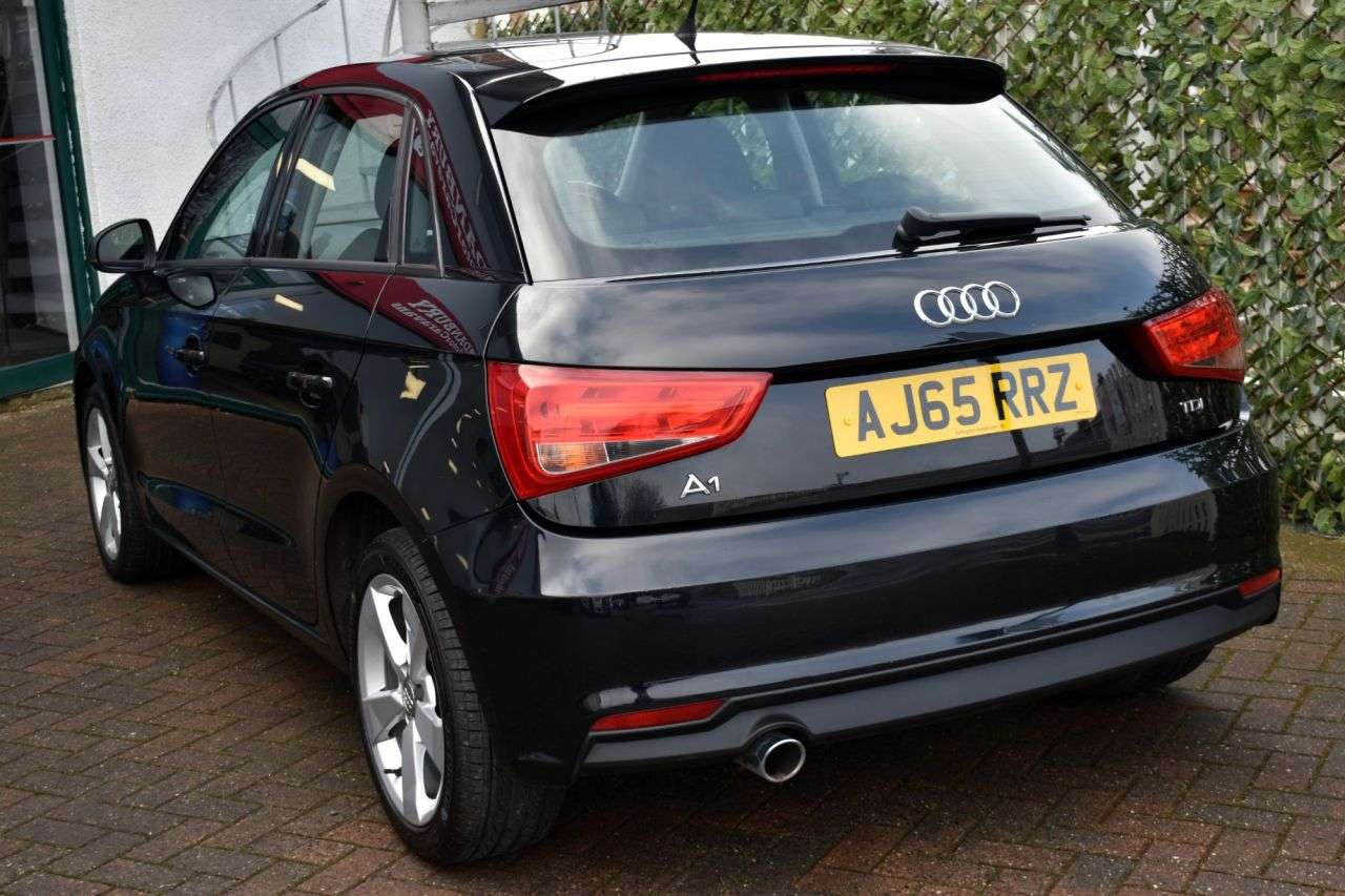 2016 AUDI A1 2016 AUDI A1