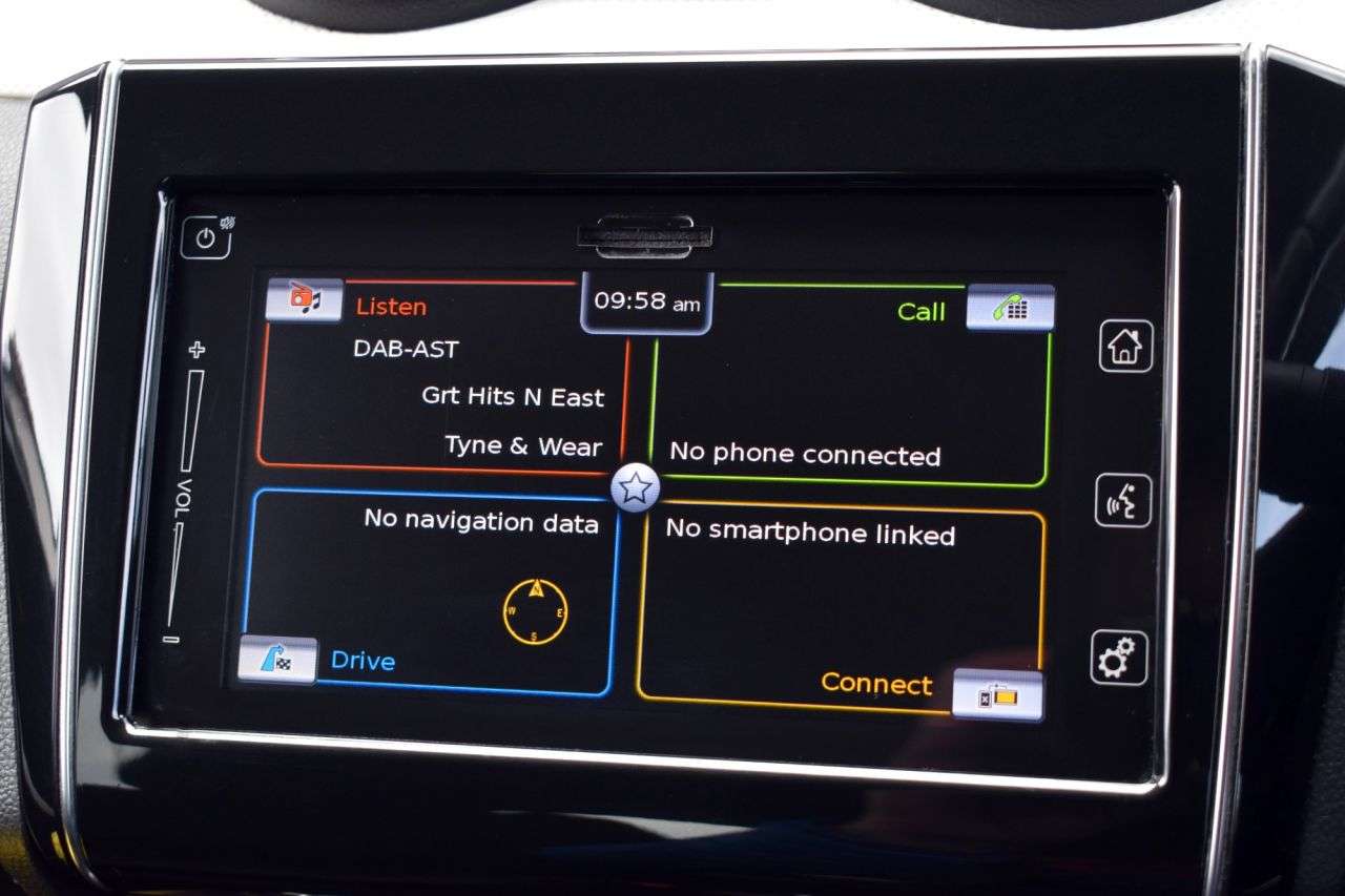 2017 SUZUKI SWIFT 2017 SUZUKI SWIFT