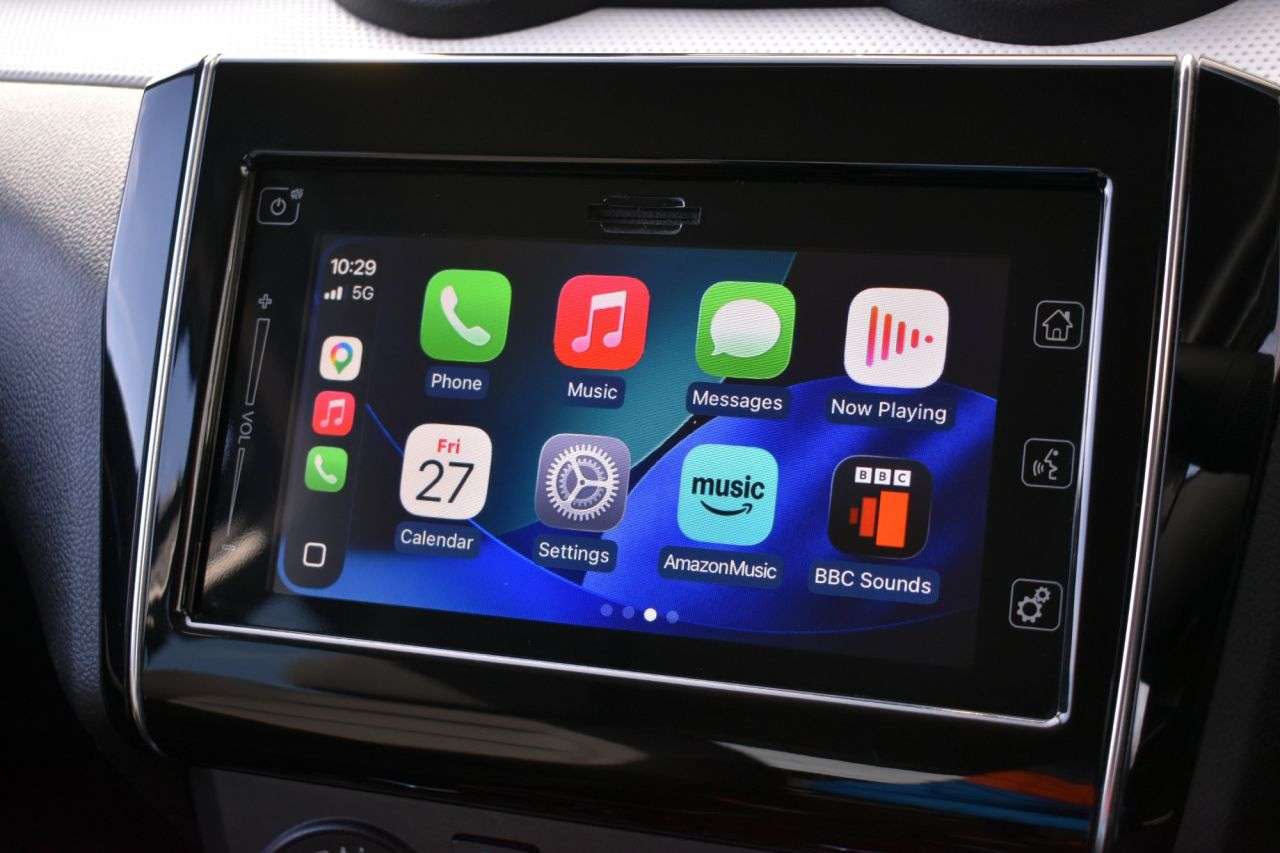 2017 SUZUKI SWIFT 2017 SUZUKI SWIFT