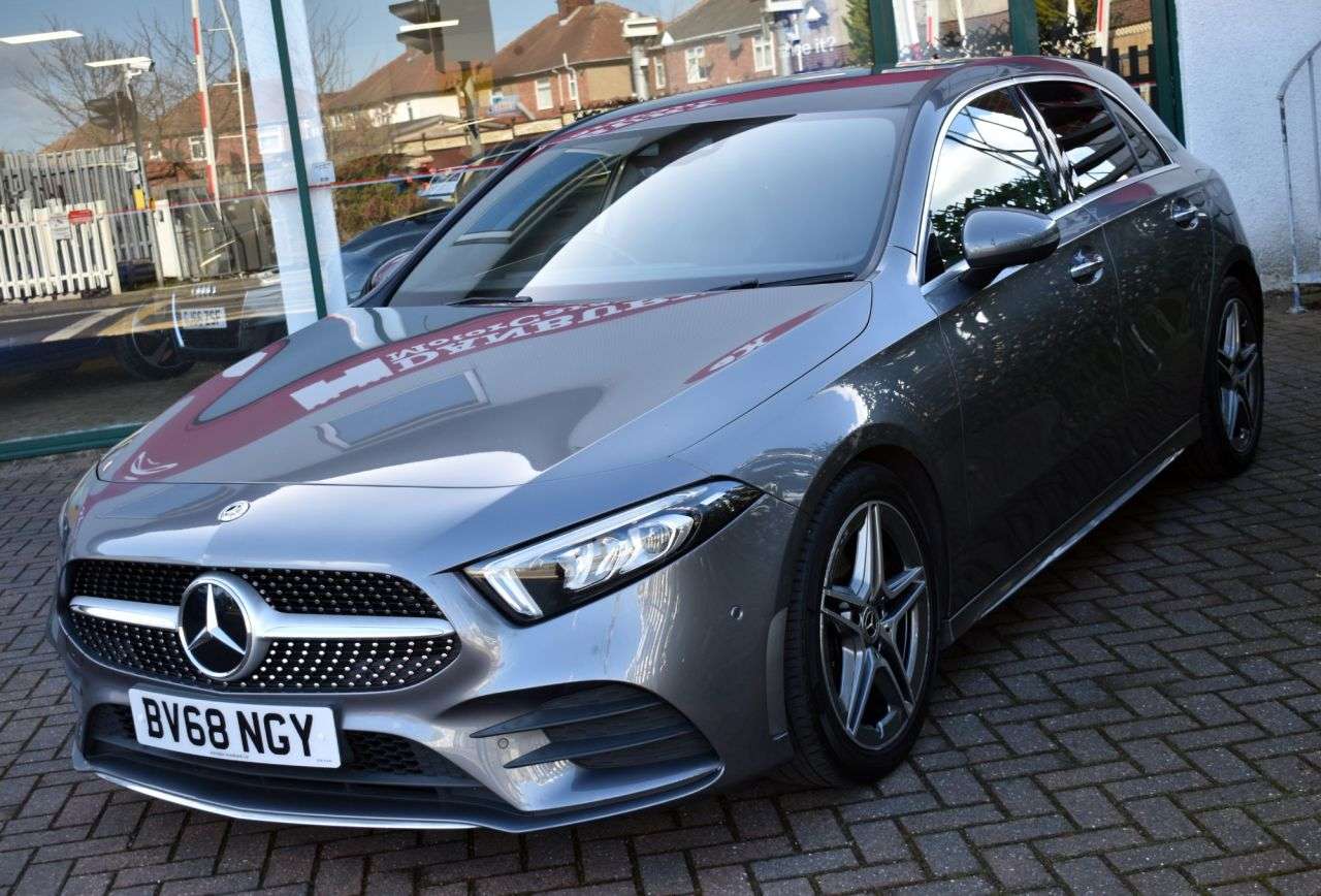 A 2018 MERCEDES-BENZ A-CLASS A200 AMG LINE PREMIUM 5 DOOR 7G-DCT AUTO 161 BHP (EURO 6) Navigation / Came A 2018 MERCEDES-BENZ A-CLASS A200 AMG LINE PREMIUM 5 DOOR 7G-DCT AUTO 161 BHP (EURO 6) Navigation / Came