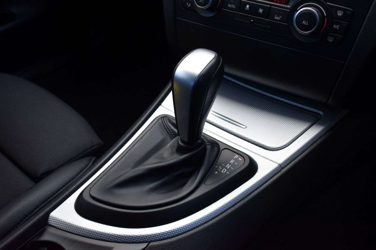 2012 BMW 1 SERIES 2012 BMW 1 SERIES