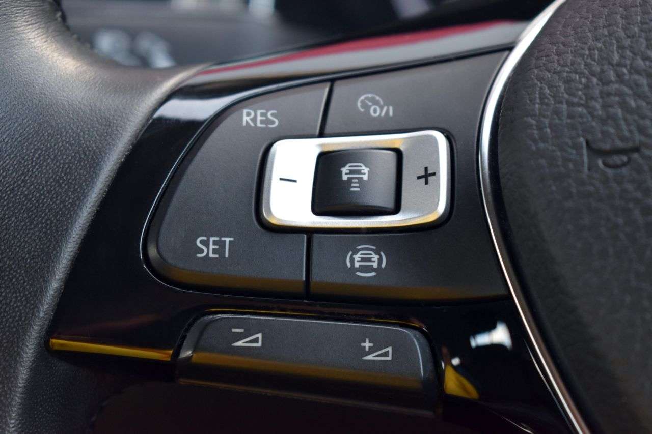 2020 VOLKSWAGEN T-ROC 2020 VOLKSWAGEN T-ROC