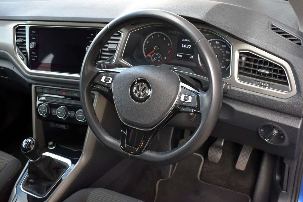 2020 VOLKSWAGEN T-ROC 2020 VOLKSWAGEN T-ROC