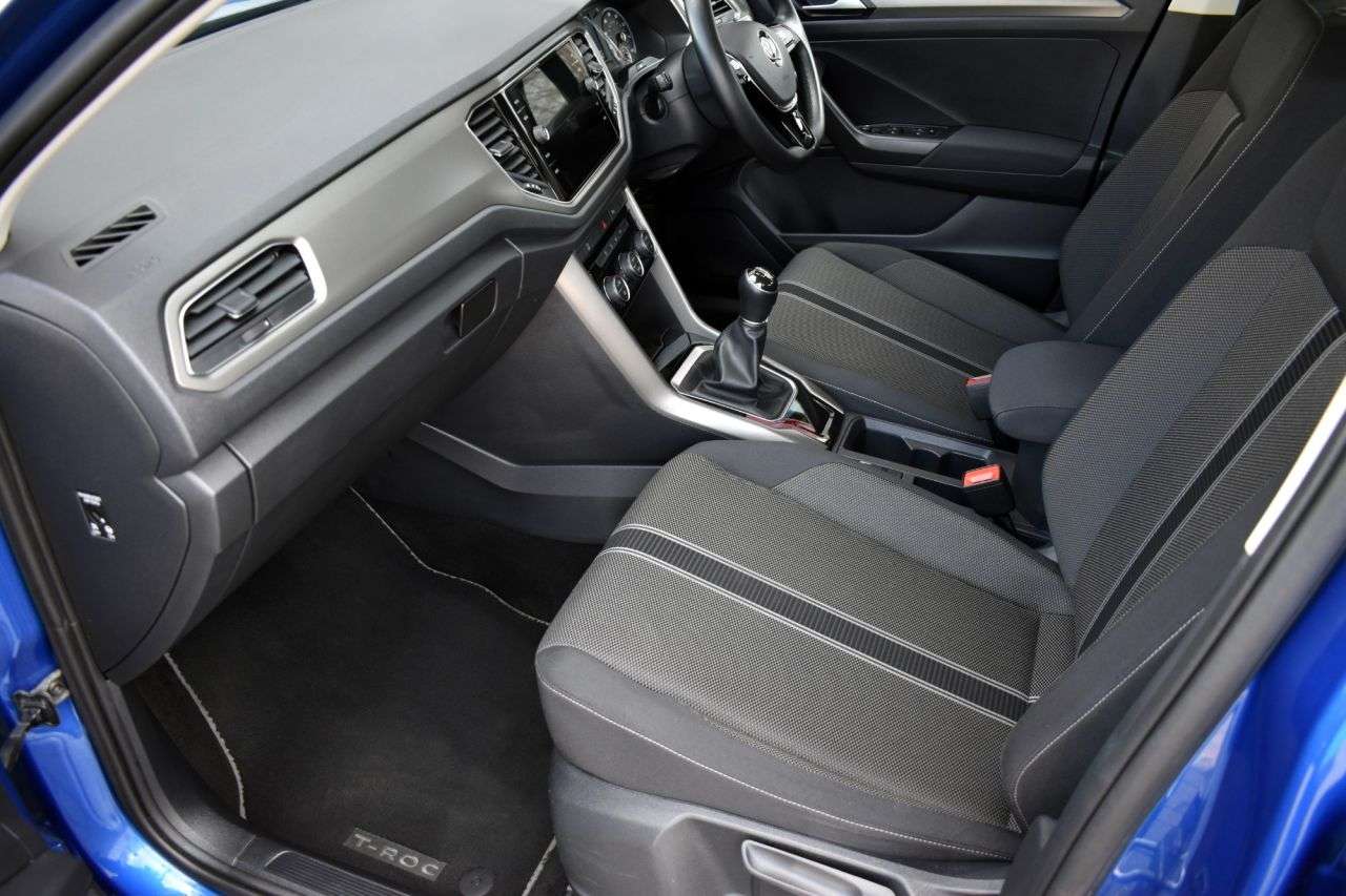 2020 VOLKSWAGEN T-ROC 2020 VOLKSWAGEN T-ROC