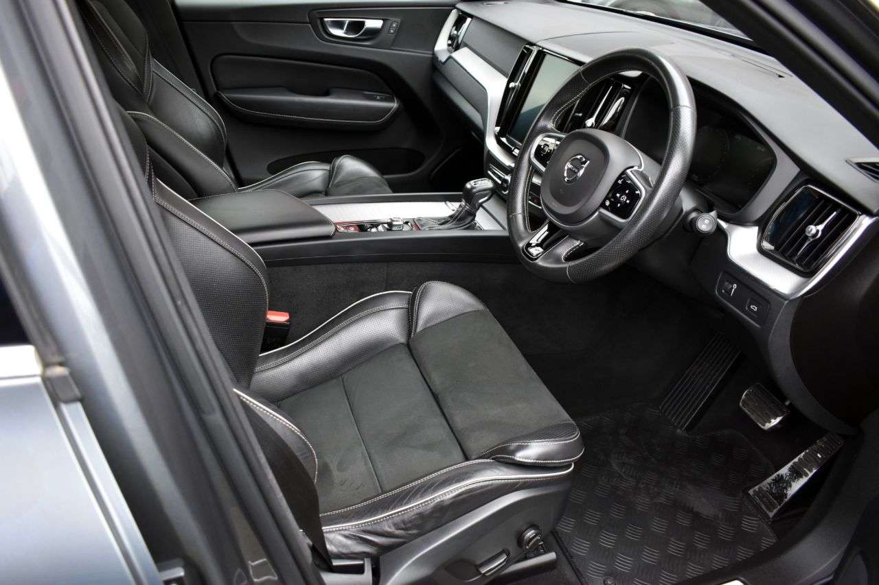 2019 VOLVO XC60 2019 VOLVO XC60