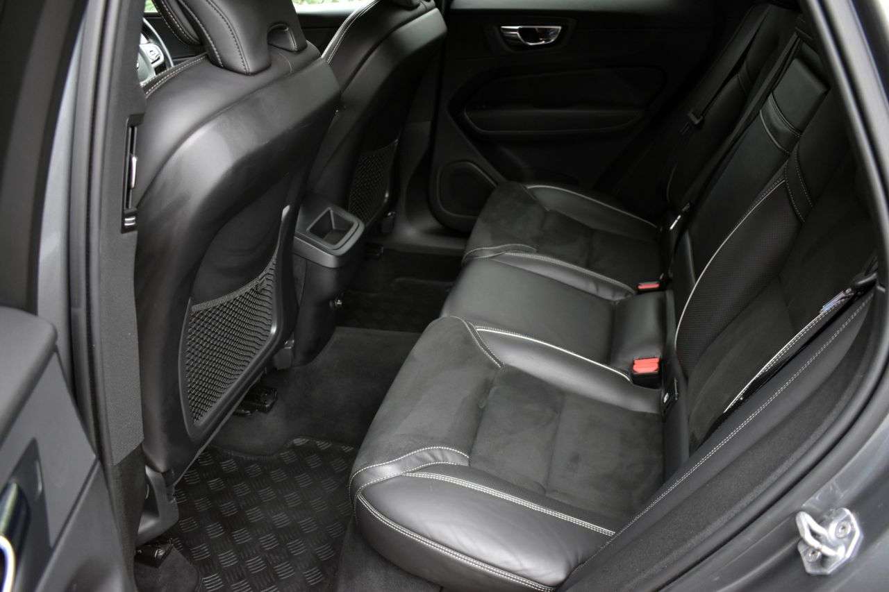 2019 VOLVO XC60 2019 VOLVO XC60