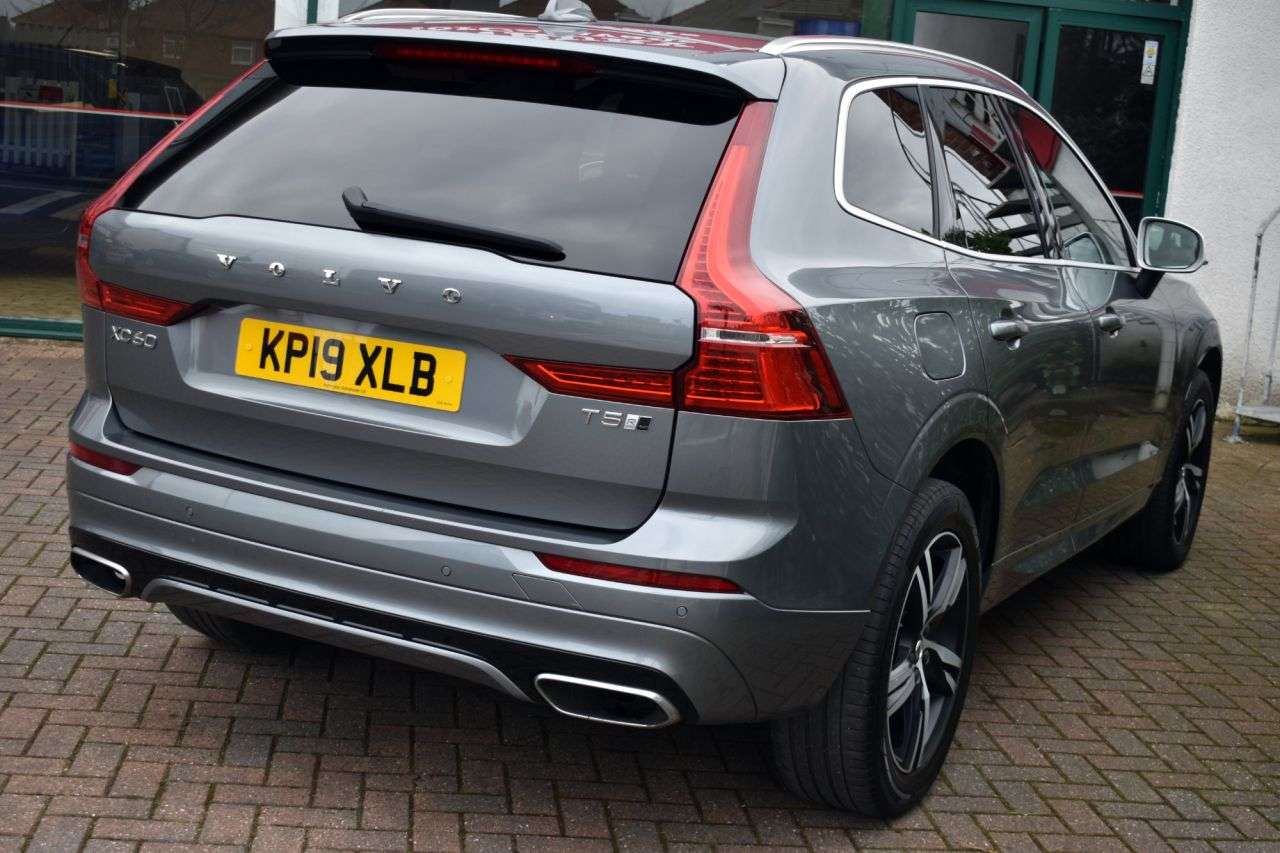2019 VOLVO XC60 2019 VOLVO XC60