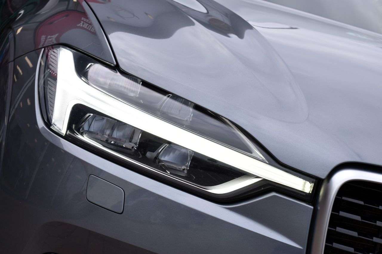 2019 VOLVO XC60 2019 VOLVO XC60