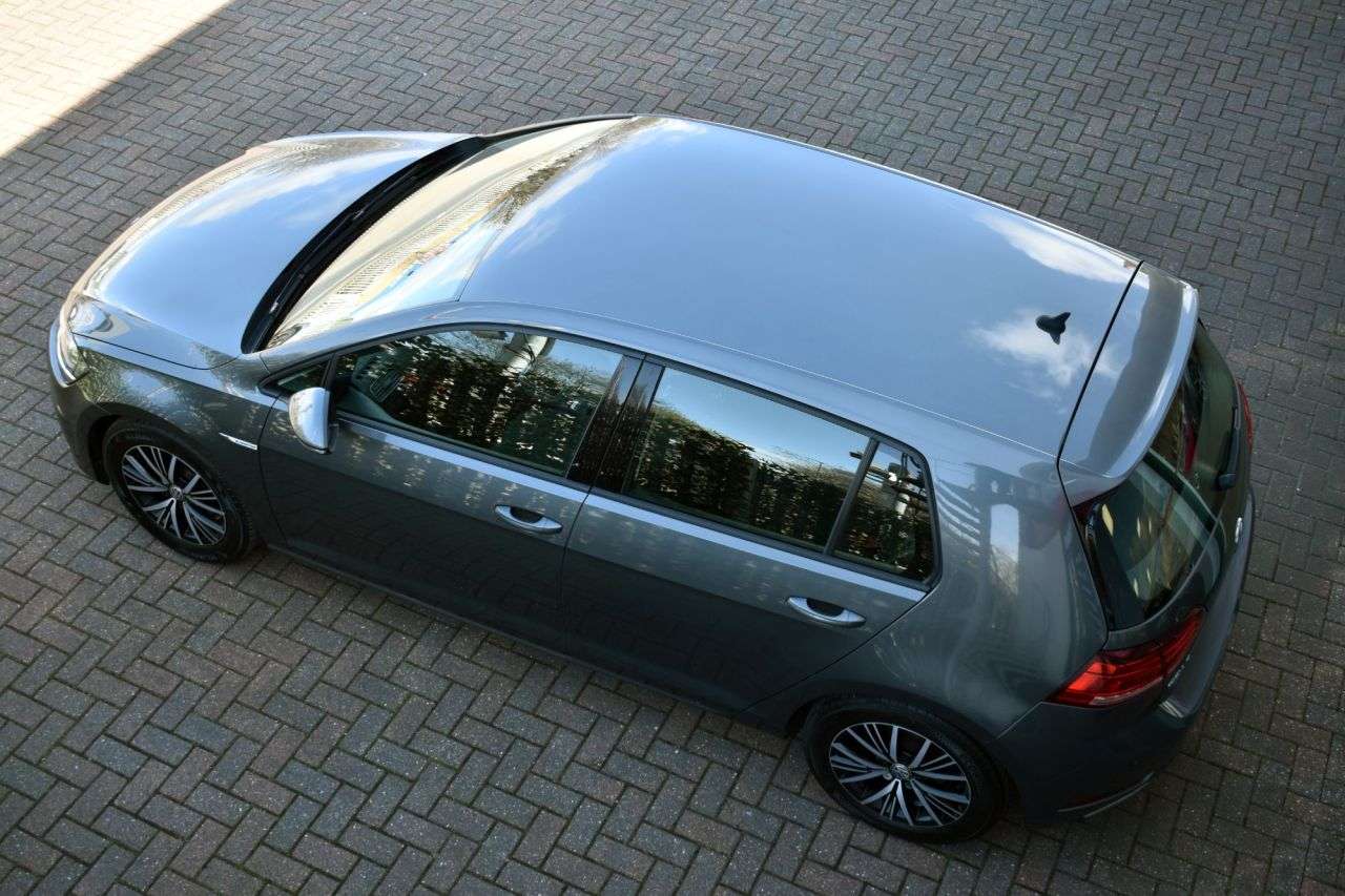 2018 VOLKSWAGEN GOLF 2018 VOLKSWAGEN GOLF