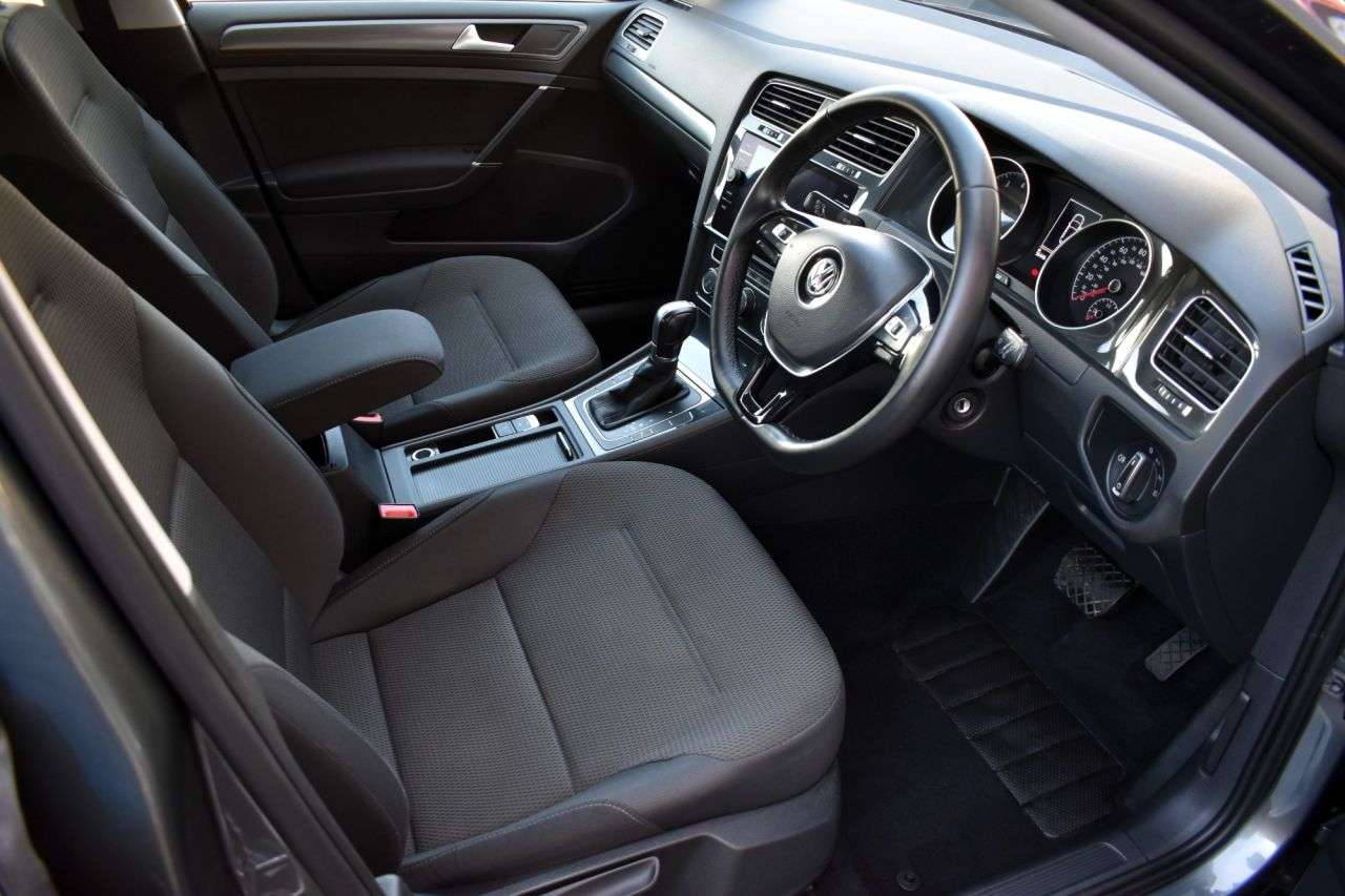 2018 VOLKSWAGEN GOLF 2018 VOLKSWAGEN GOLF