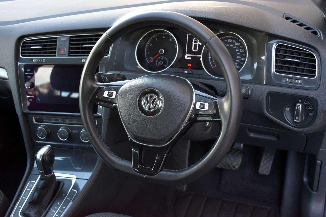 2018 VOLKSWAGEN GOLF 2018 VOLKSWAGEN GOLF